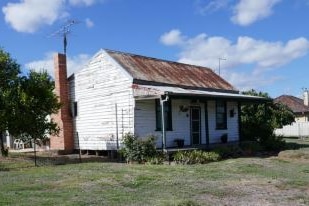 old weatherboard cottage