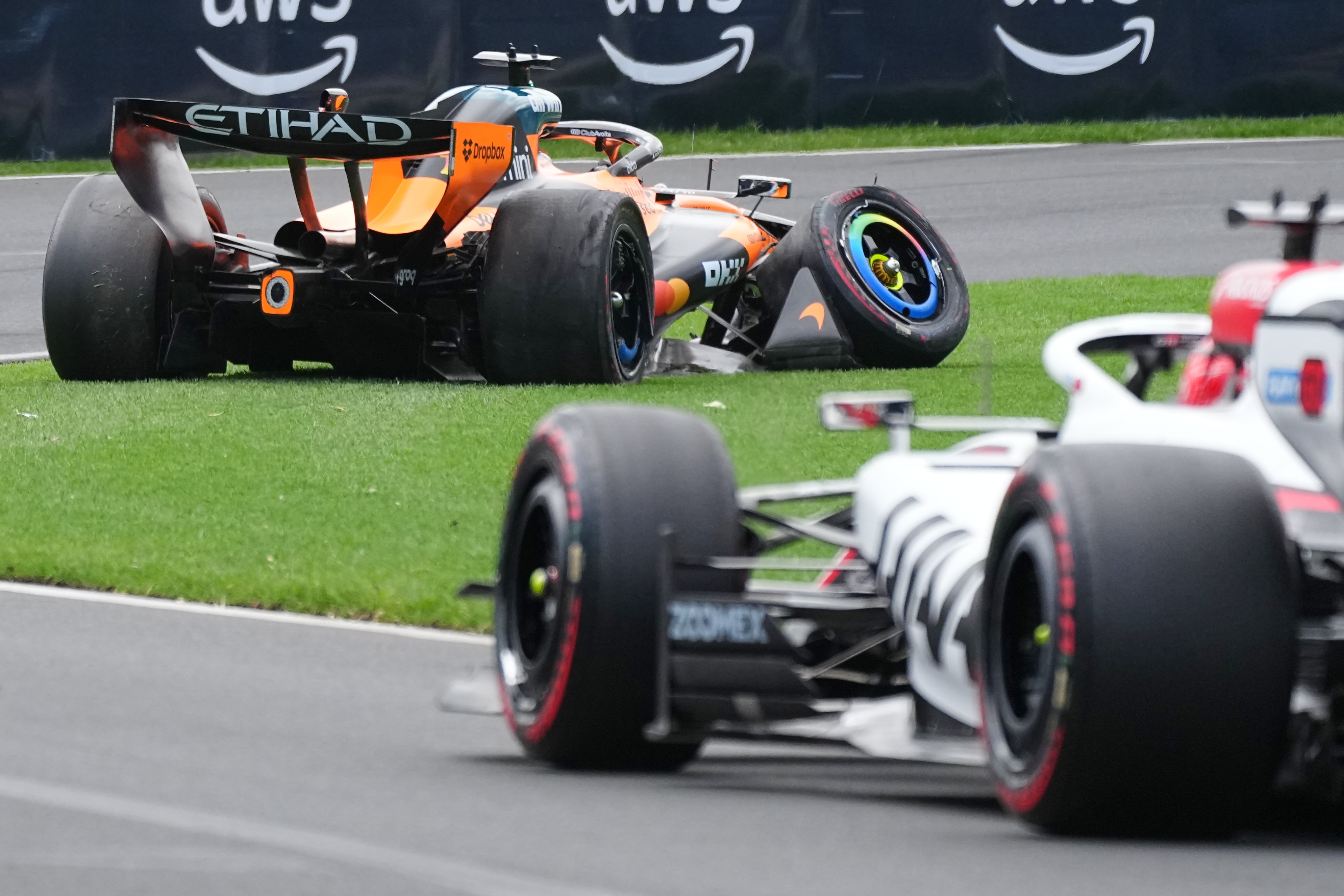 Reaction from the grid to Piastri's 'devastating' Australian GP crash