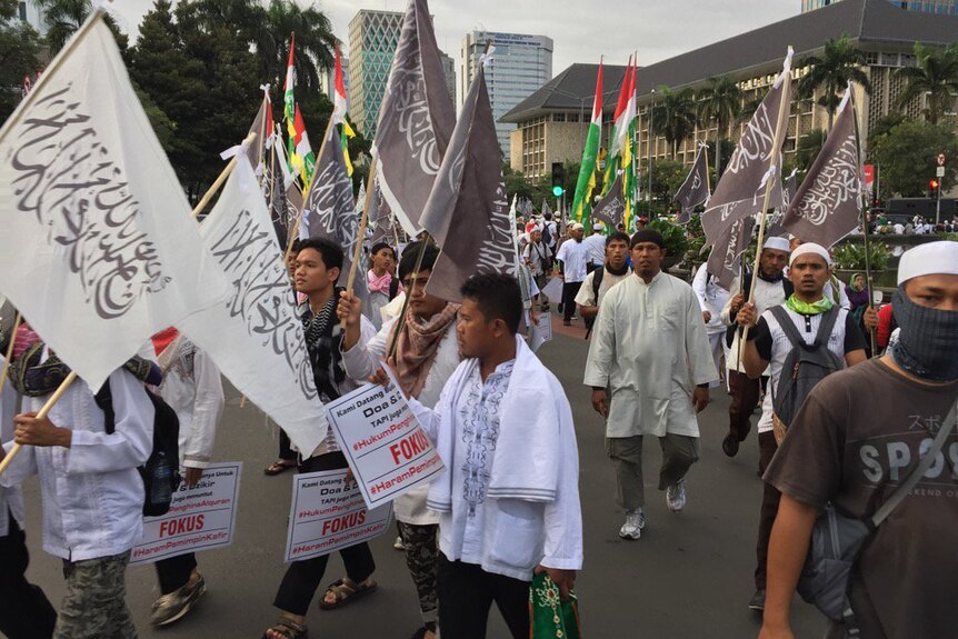 Protesters are calling for the immediate jailing of Jakarta's Governor.
