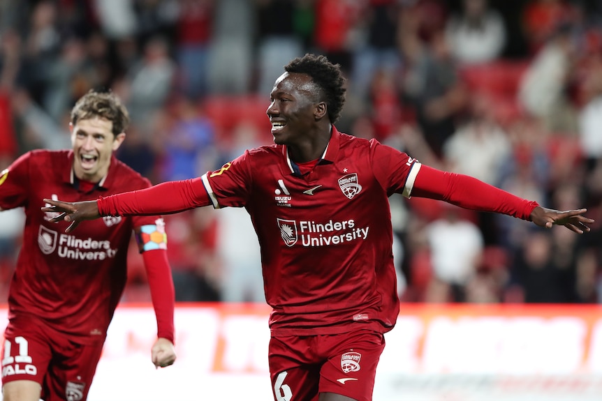 Socceroos call-up beckons for Adelaide United's teenage sensation Nestory Irankunda - ABC News