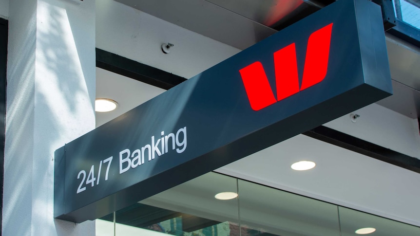 A sign that says 24/7 banking with a Westpac logo next to it.