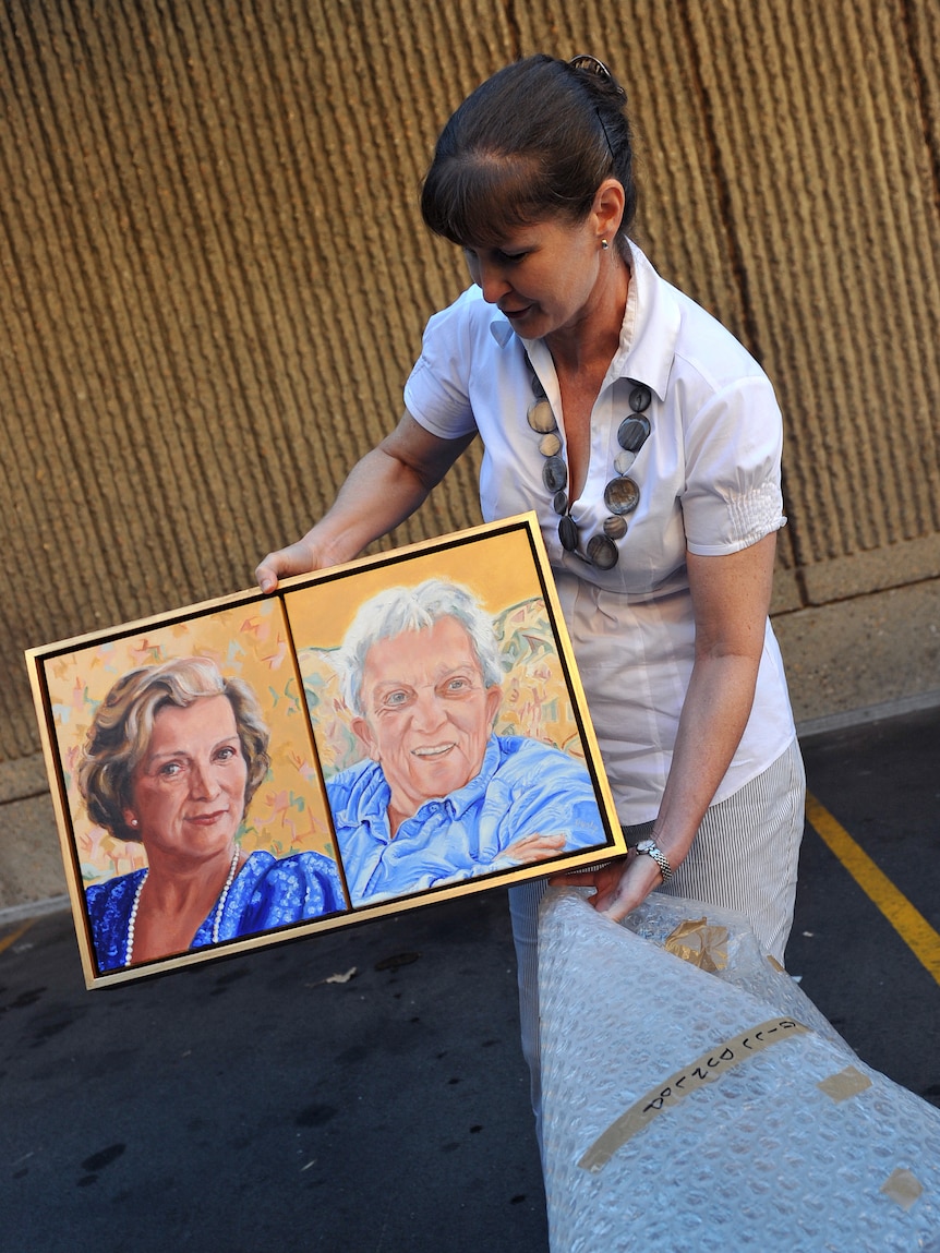 Artist Gillian Dunlop delivers her Archibald Prize entry of Hazel Hawke to the Art Gallery of New South Wales.