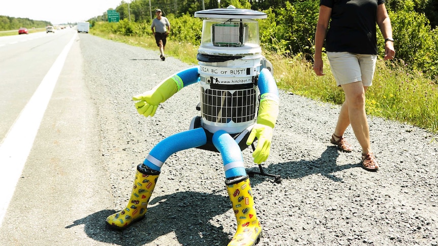 Robot Hitchbot hitchhikes across Canada, July 27, 2014