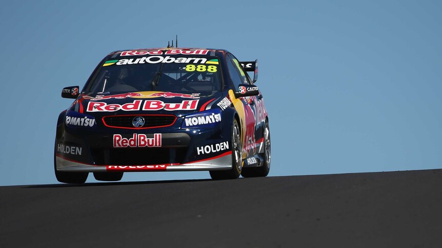 Craig Lowndes tops timesheets at Bathurst practice