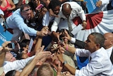 Obama meets fans in Florida