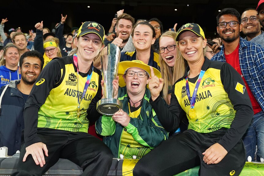 Gardner celebrate with fans at T20 World Cup