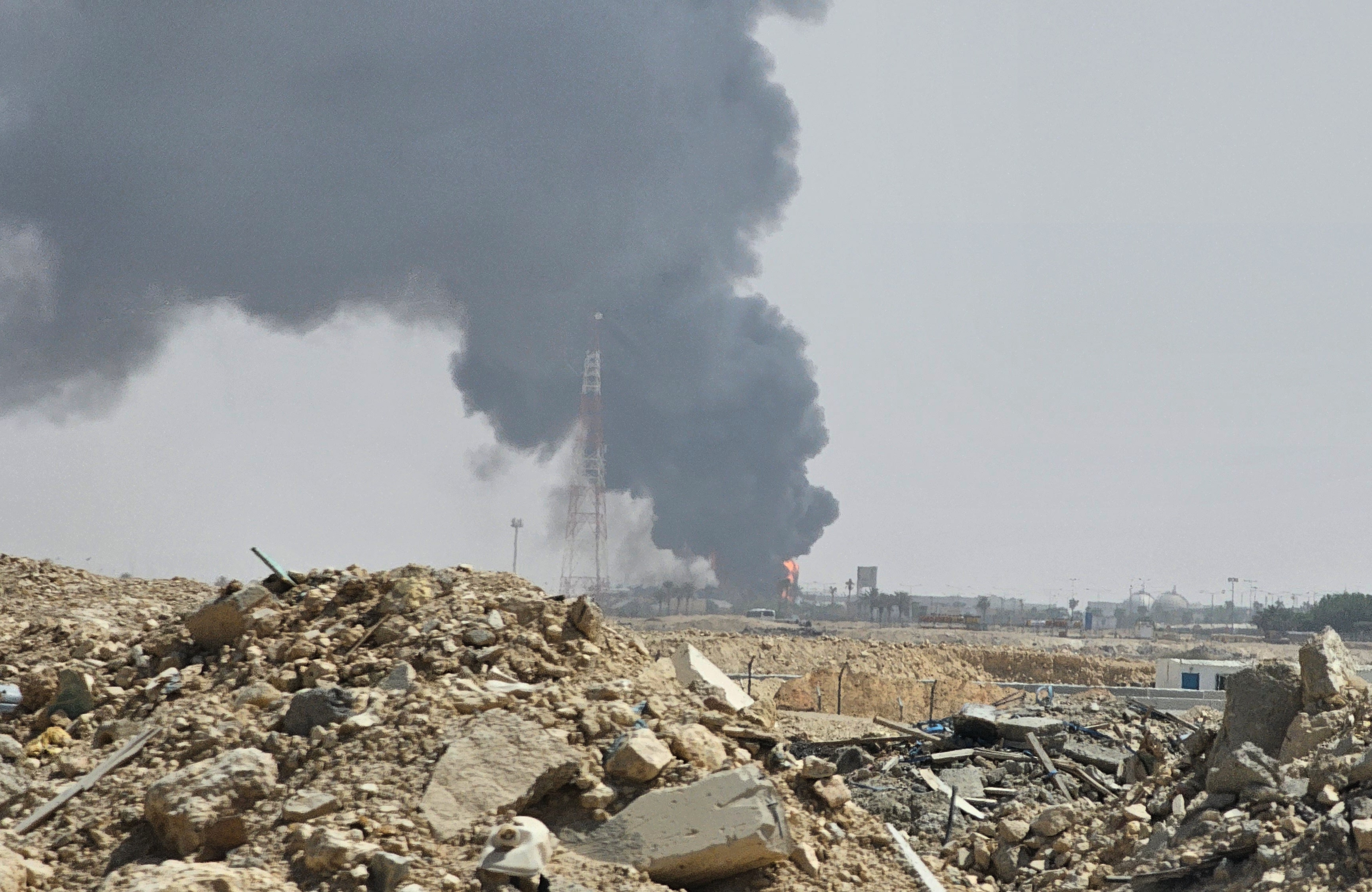 Houthis target Saudi oil facility as hostilities escalate in Yemen