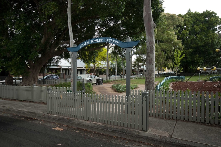 Lilian Fowler Reserve Entrance