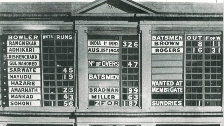 Don Bradman scoring the single which gave him his 100th hundred at the SCG in 1947.