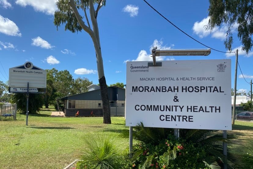 A sign reads "Moranbah hospital and community health centre"