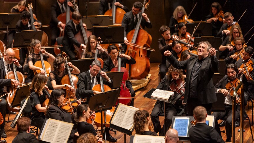 Conductor Jaime Martín and the Melbourne Symphony Orchestra performing Strauss's "A Hero's Life" at Hamer Hall.