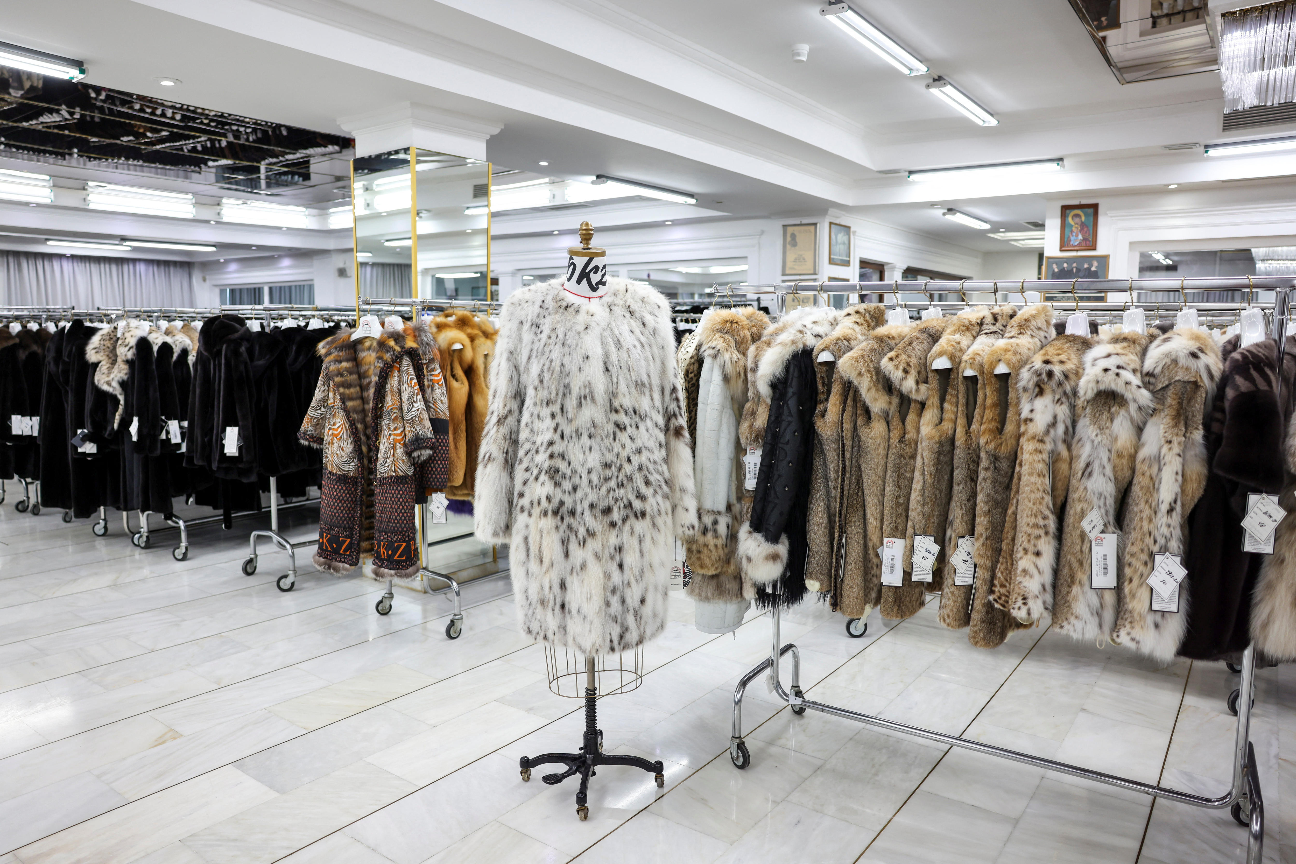 Sale fur coats online shop europe Store