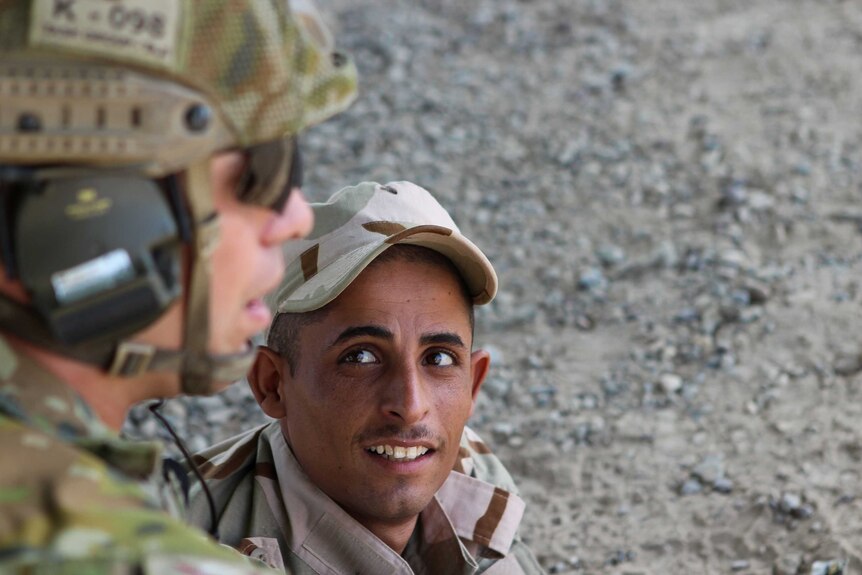 Iraqi and Australian soldiers.