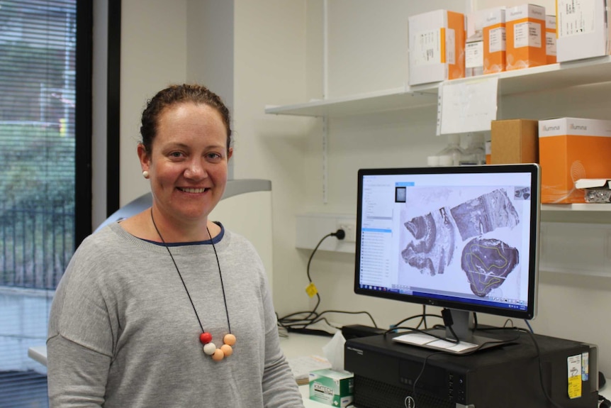 Dr Nikola Bowden is working on ways to make ovarian cancer treatment more effective.