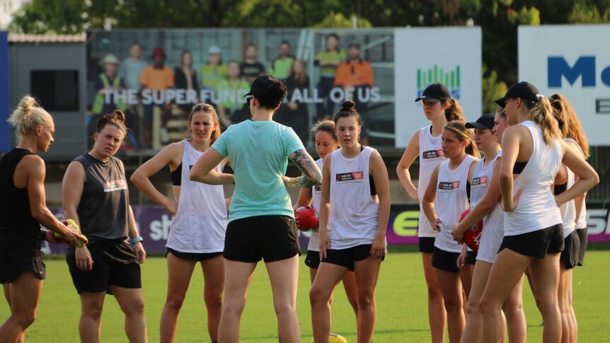 Girls train at the AFLW Academy camp in Darwin