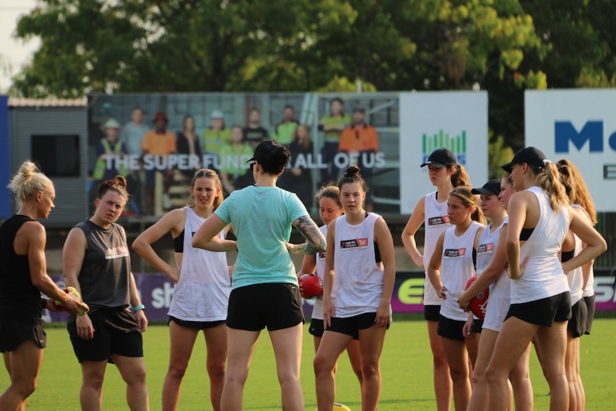 Girls train at the AFLW Academy camp in Darwin