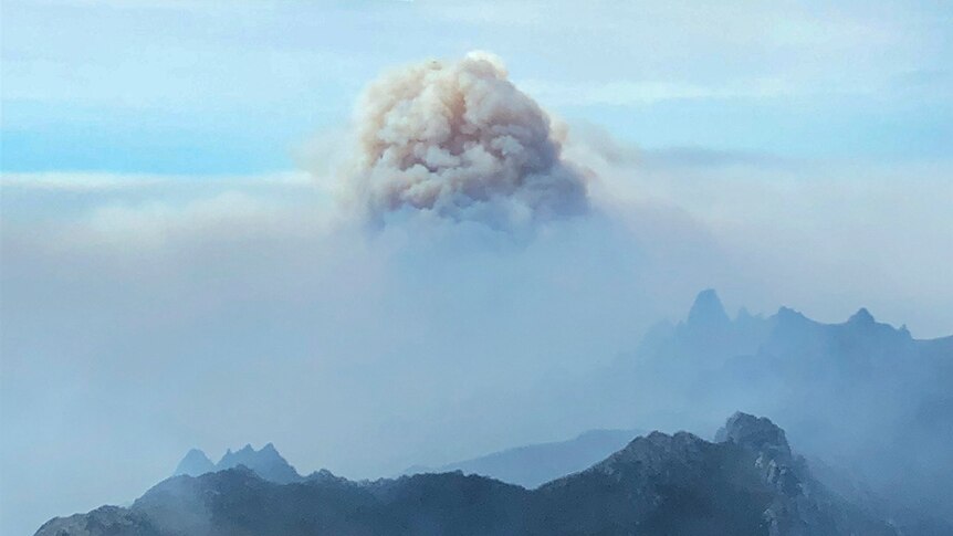 Bushfire plume from a Tasmanian fire near Federation Peak