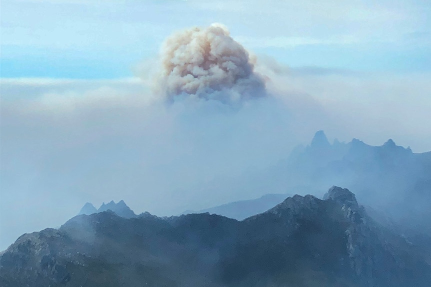 Bushfire plume from a Tasmanian fire near Federation Peak
