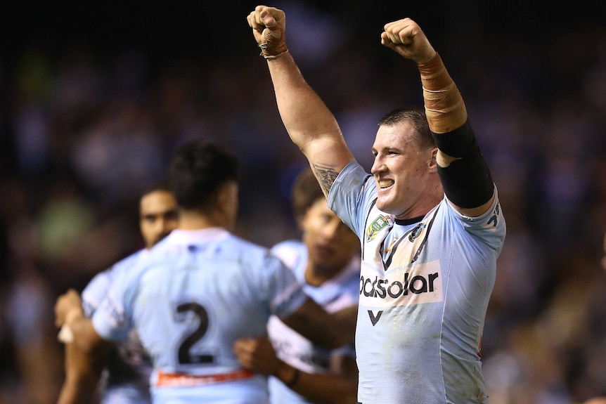 Cronulla's Paul Gallen celebrates at full-time against the Bulldogs on May 27, 2017.
