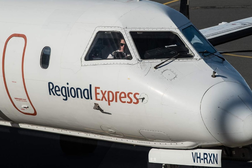 Un avion express régional