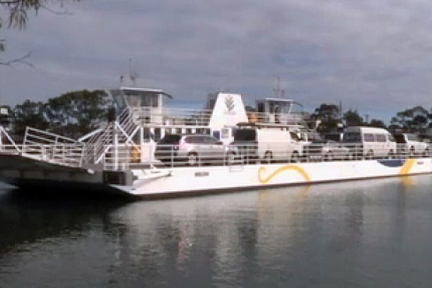 Raymond Island car ferry.