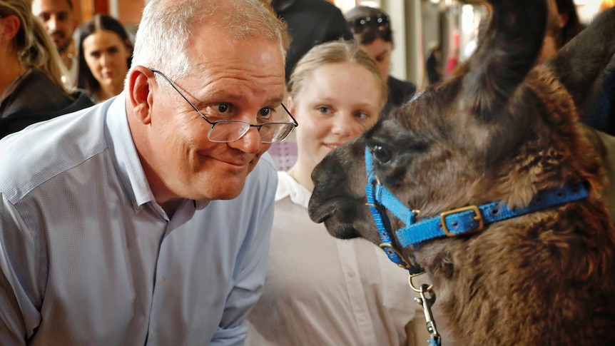Federal election campaign: Week one on the way with Prime Minister Scott Morrison and Labor leader Anthony Albanese in pictures