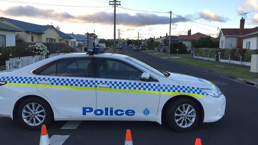 Police roadblock at Maple Avenue, Moonah, due to a siege.