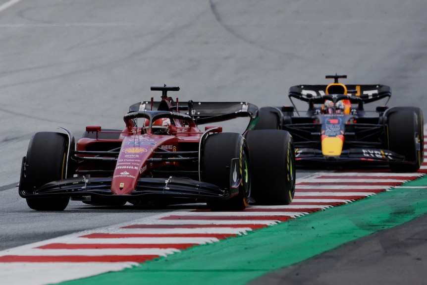 Ferrari leads Red Bull during an F1 race.