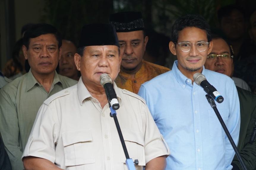 Prabowo-Sandi memberikan tanggapan atas pengumuman hasil Pemilu 2019 oleh KPU.