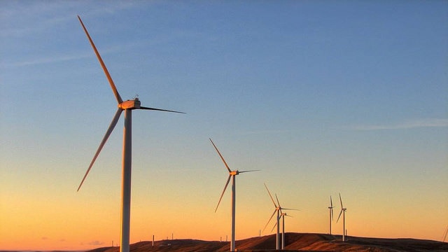 Brown Hill Range wind turbines at sunrise