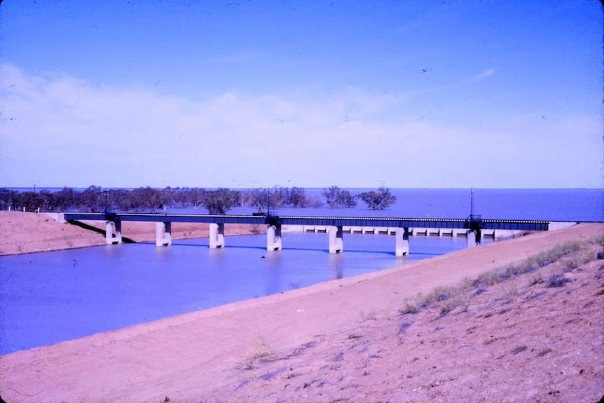 The Menindee Lakes weir in the 1960s.
