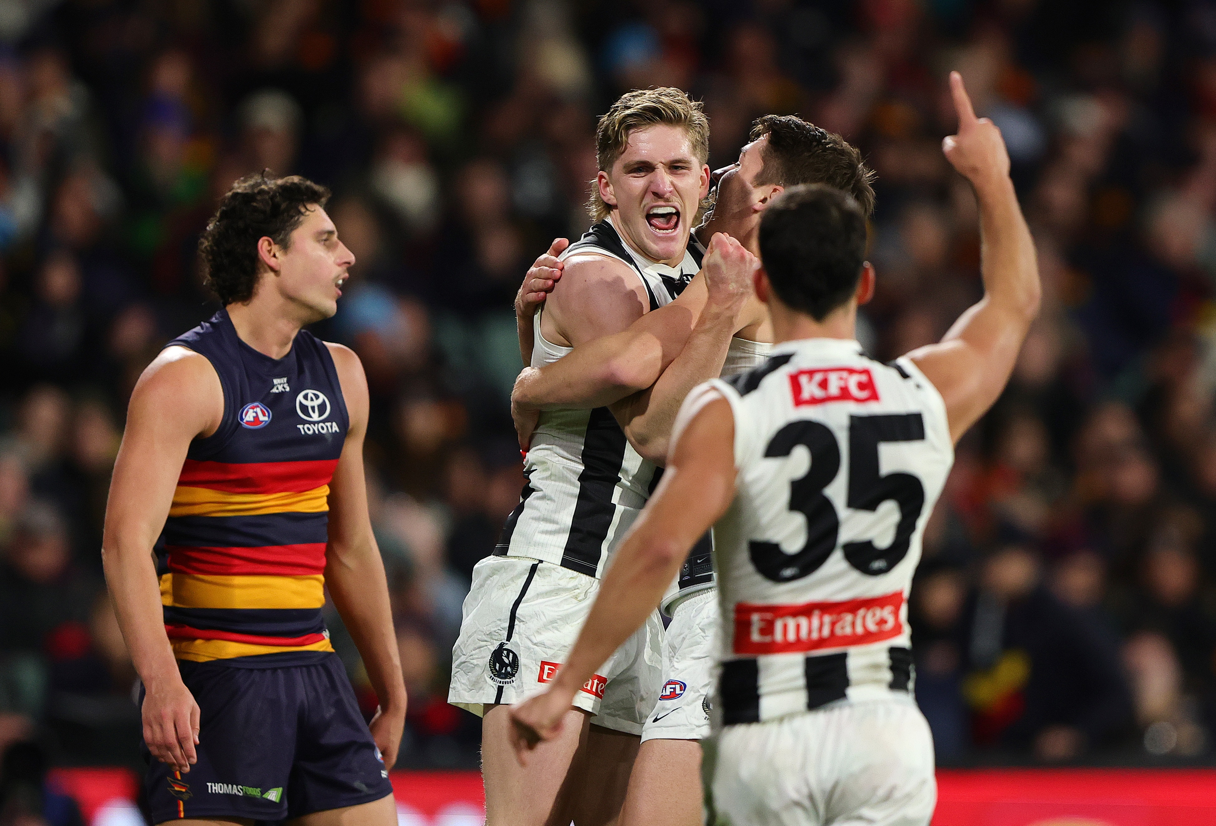 Pies make statement with impressive win over listless Crows