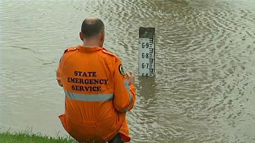 SES watches river levels
