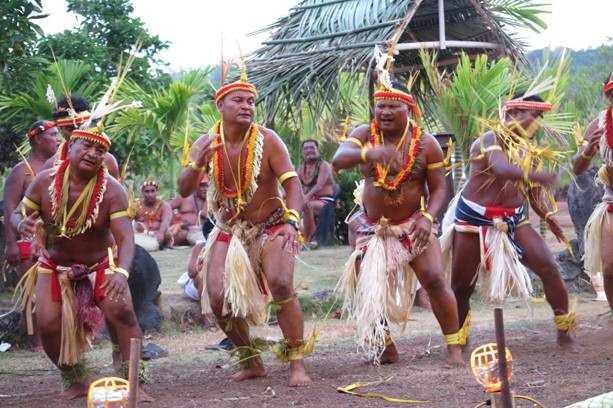 Yapese men perform at annual Yap day festival