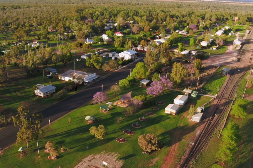 A drone photograph looks over the town of Thallon in southern Queensland.