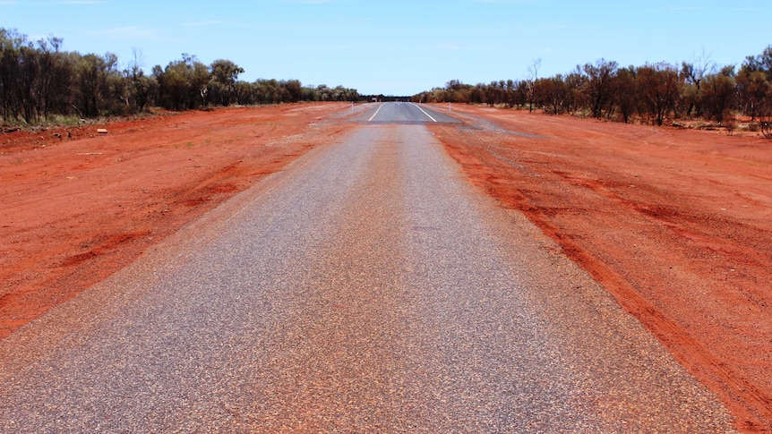 Picture of where the new dual lane Plenty highway meets the old single lane sealed section