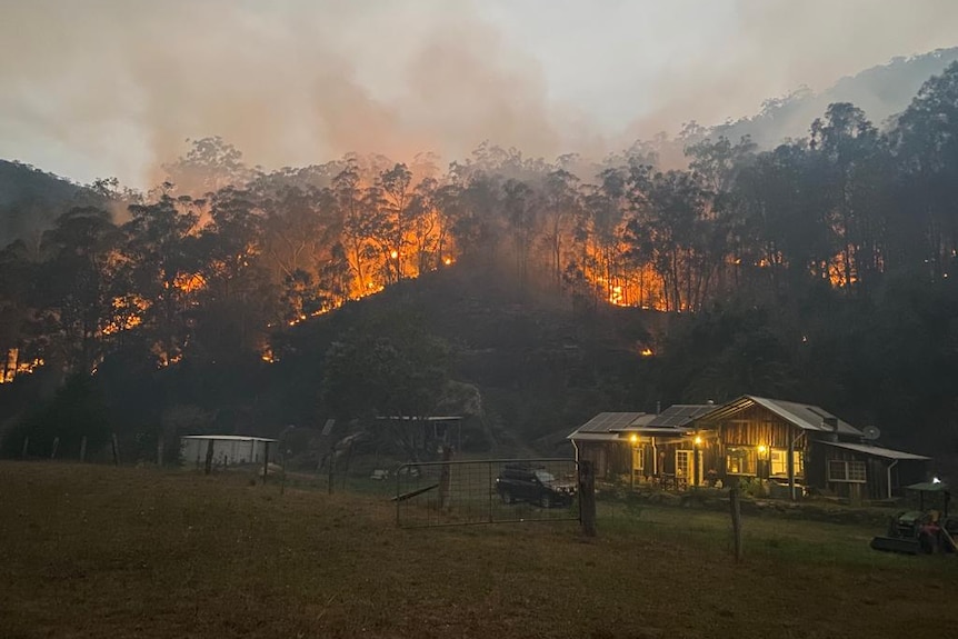 A Black Summer bushfire nears Emily Townsend's partner's Hawkesbury property