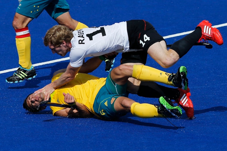 German player lands on throat of Kookaburra Chris Ciriello
