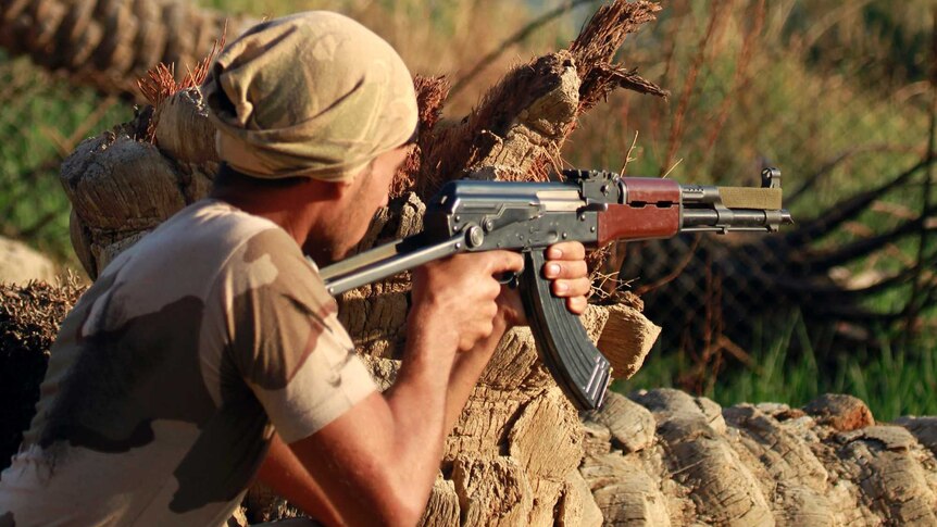 An Iraqi soldier in Jurf al-Sakhr