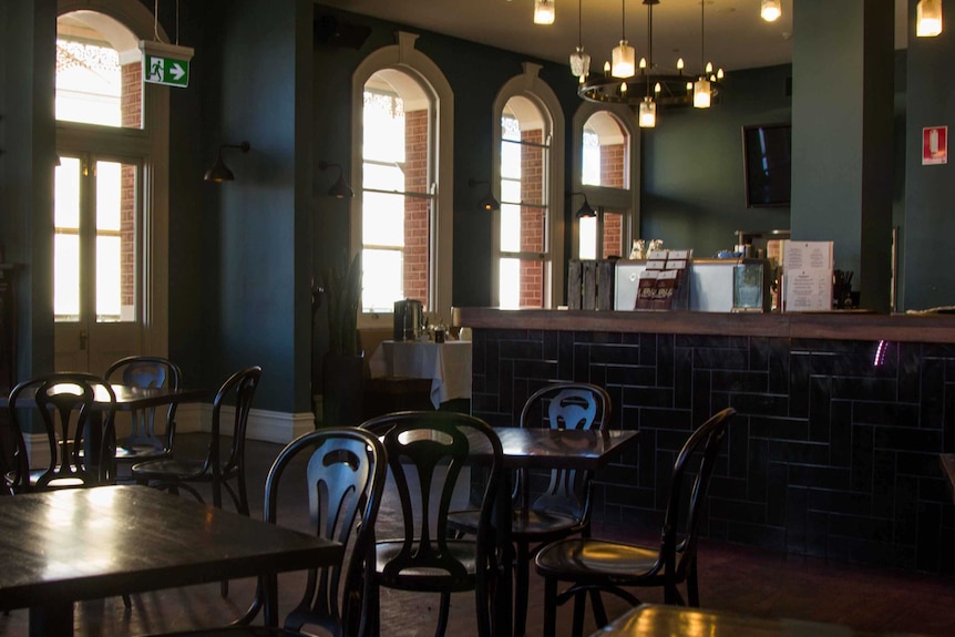 The first floor bar at the National Hotel