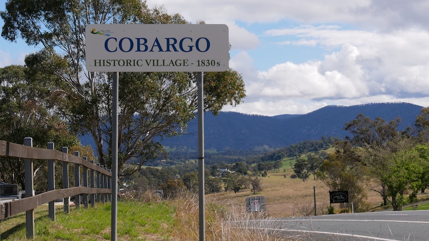 A sign to the village of Cobargo