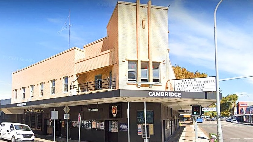 Sydney news: NSW Health alert Cambridge Hotel as Omicron COVID-19 exposure site – ABC News