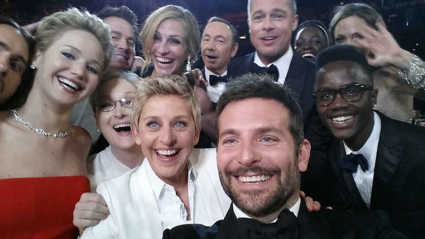 Ellen DeGeneres poses for a selfie at the 2014 Academy Awards