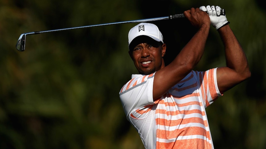 A win at the Arnold Palmer Invitational will see Tiger Woods top the world golf rankings.