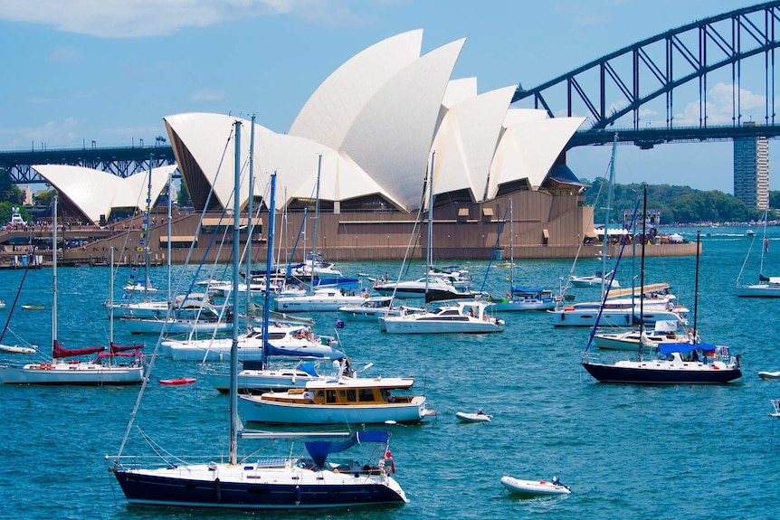 Boats start filling Sydney Harbour before the NYE fireworks