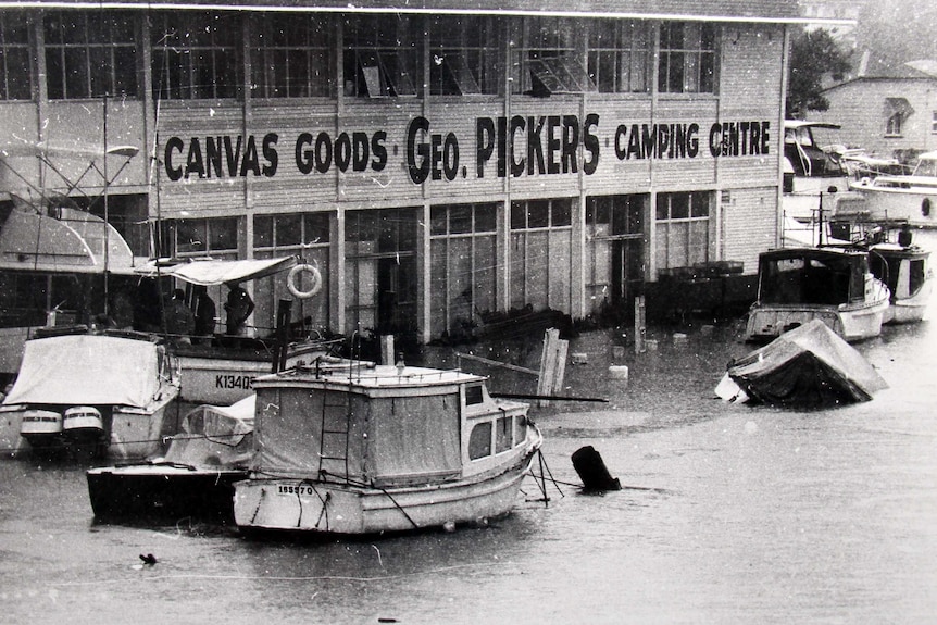 Breakfast Creek in 1974 flood