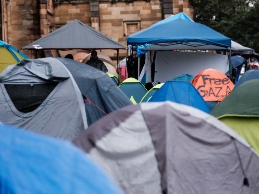 悉尼大学草坪上的支持巴勒斯坦抗议活动和营地。
