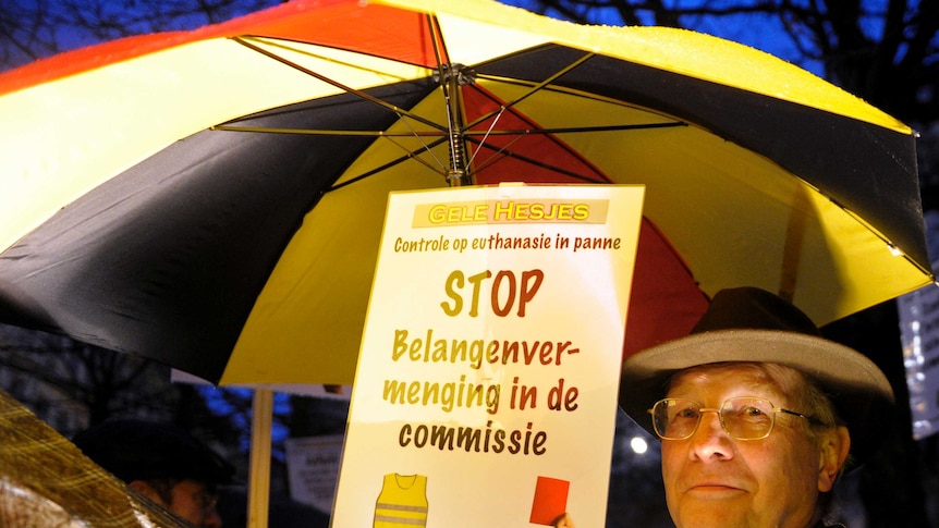Protesters demonstrate against Belgian child euthanasia laws