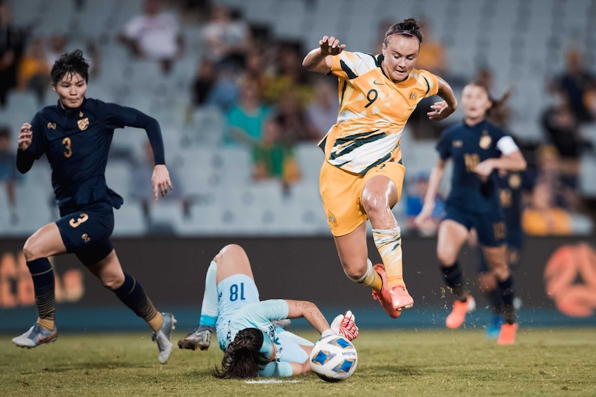 Caitlin Foord playing at World Cup.