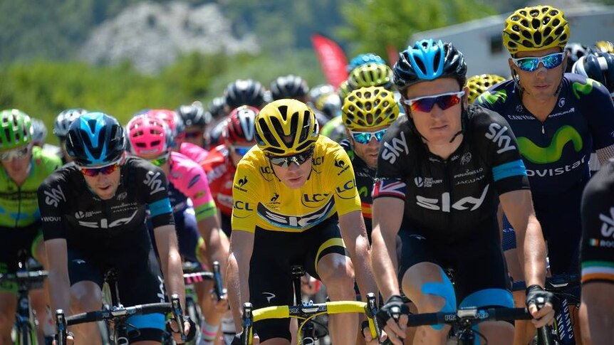 Chris Froome and riders.